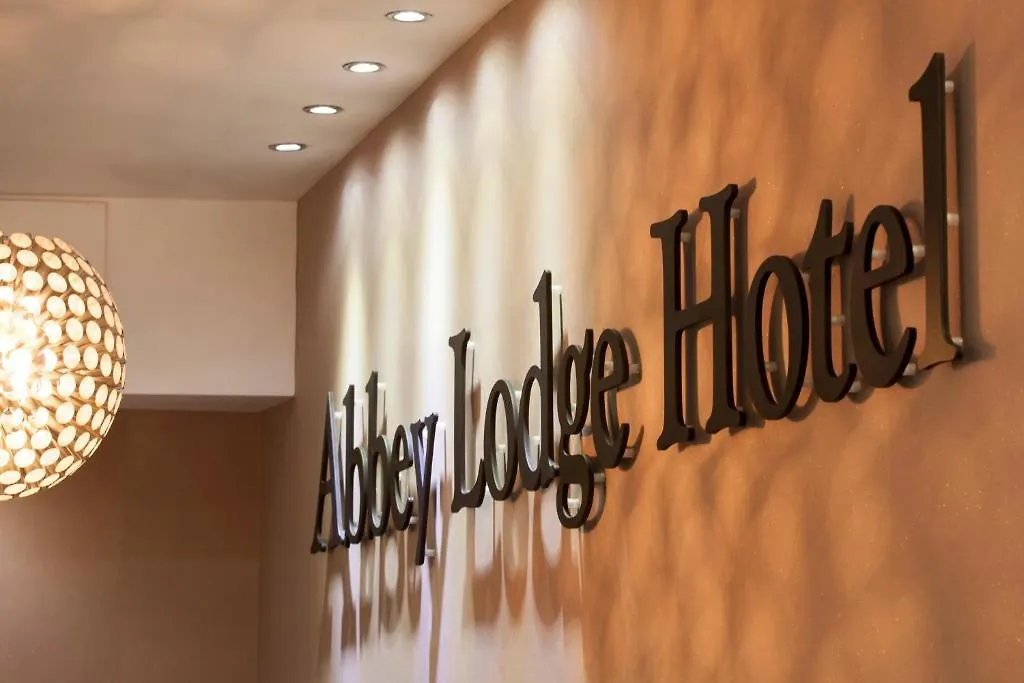 The Abbey Lodge Hotel Bradford